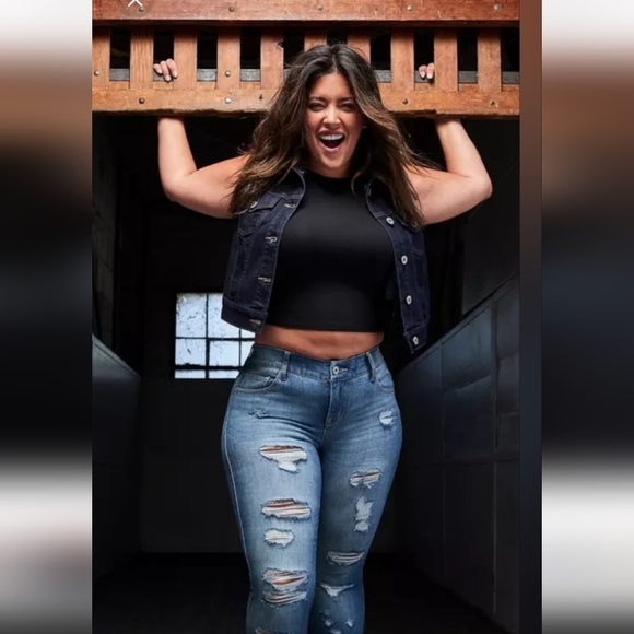 Bombshell Skinny Premium Stretch High-Rise Destructed Jean plus size 16 - Picture 15 of 15